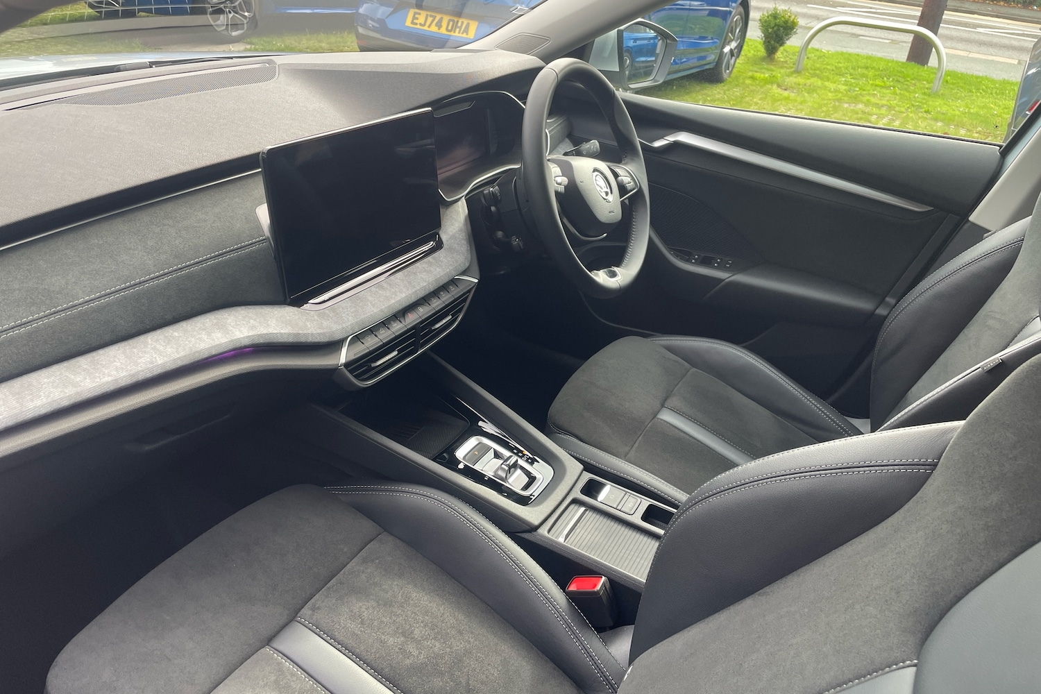 Used Skoda Octavia 2024 for sale - 76677871: Photo 2