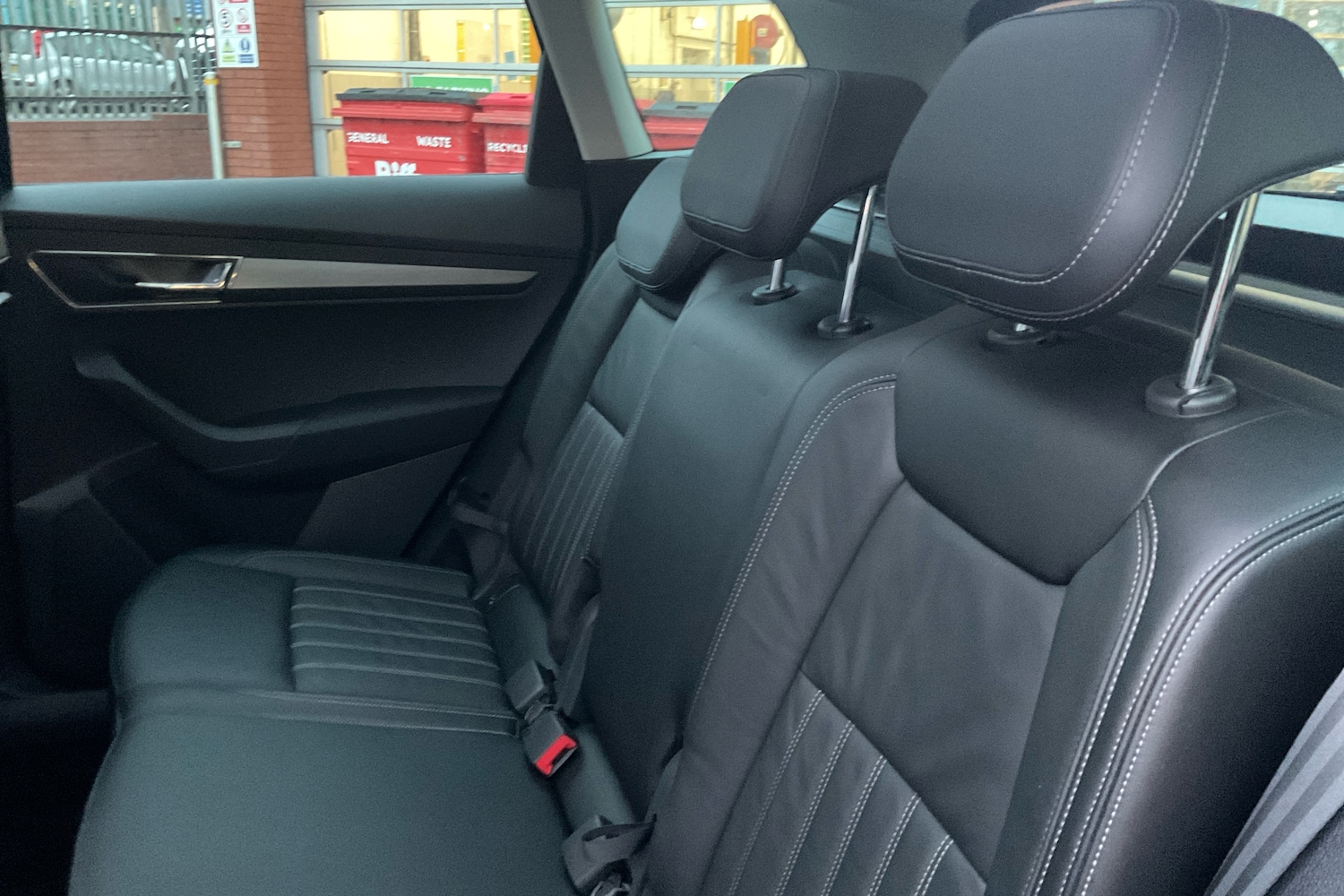 Used Skoda Karoq 2021 for sale - 76977527: Photo 8