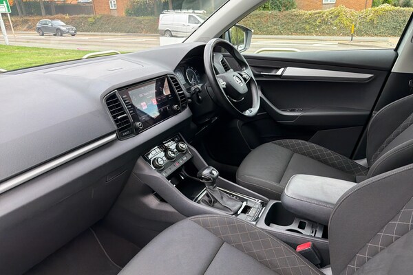 Used Skoda Karoq 2021 for sale - 76302025: Photo 2