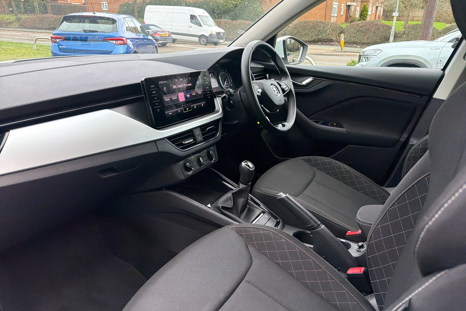 Used Skoda Kamiq 2023 for sale - 77898982: Photo 2