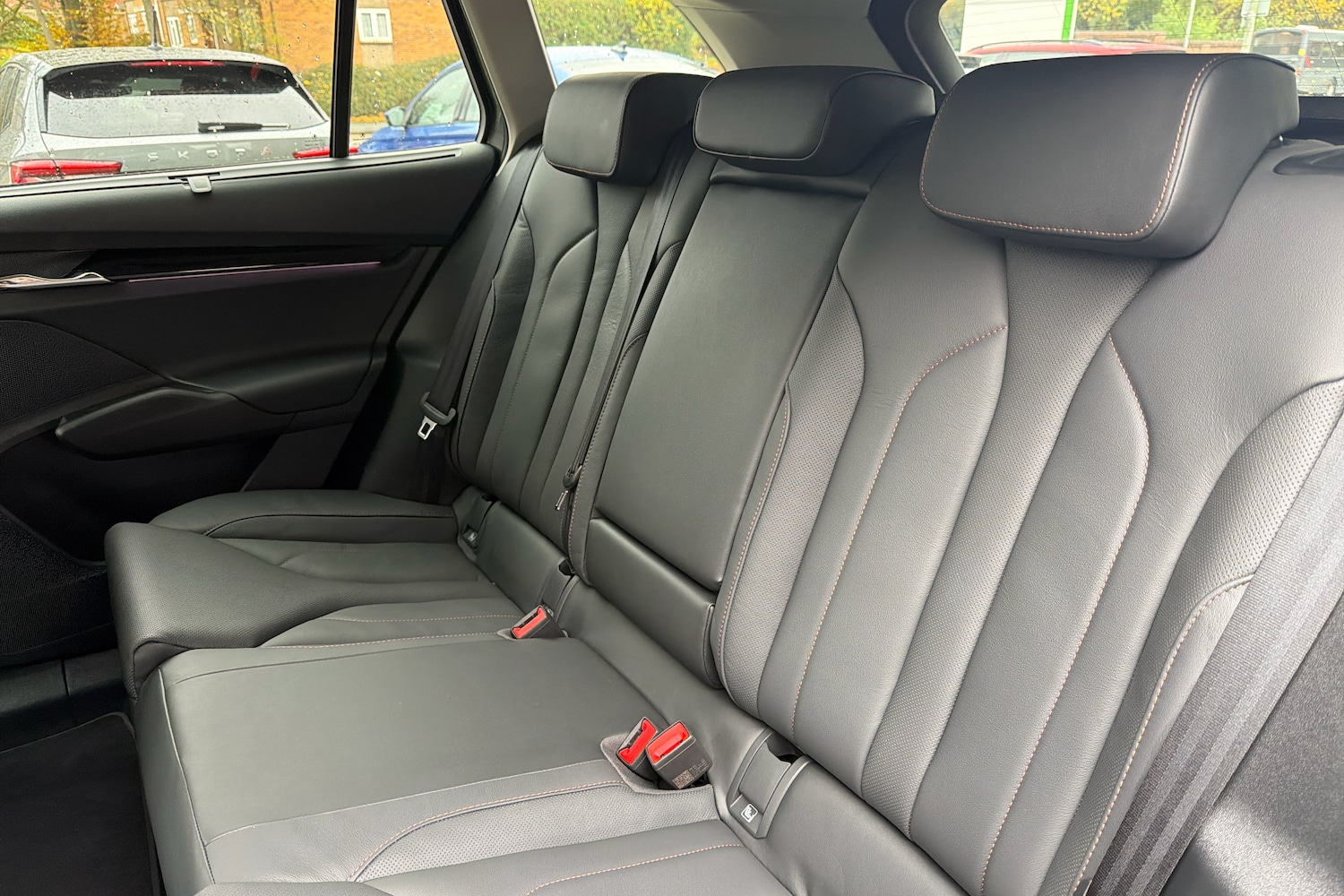 Used Skoda Enyaq 2024 for sale - 76772860: Photo 8