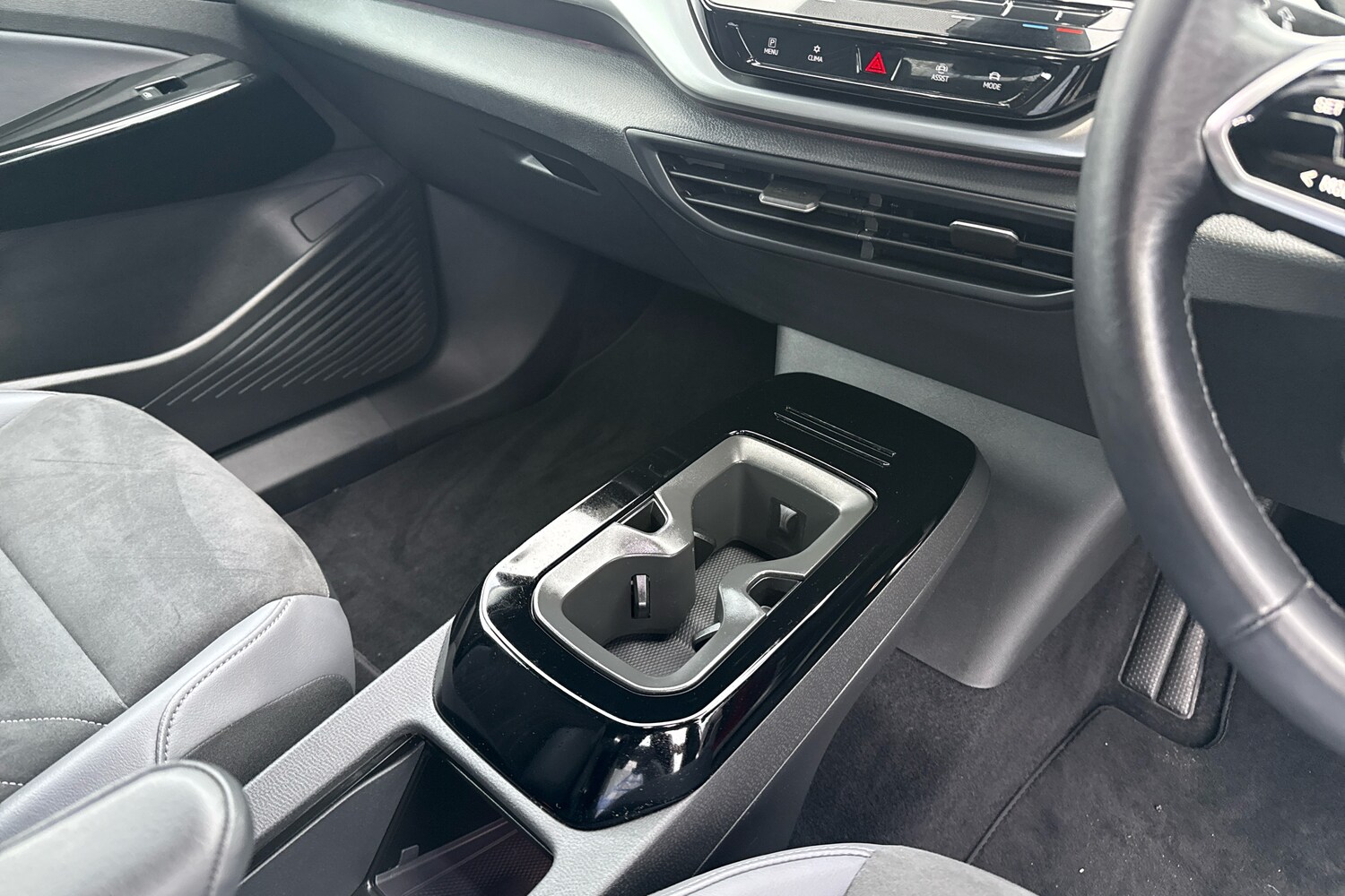 Used Volkswagen ID.4 2022 for sale - 77528632: Photo 10