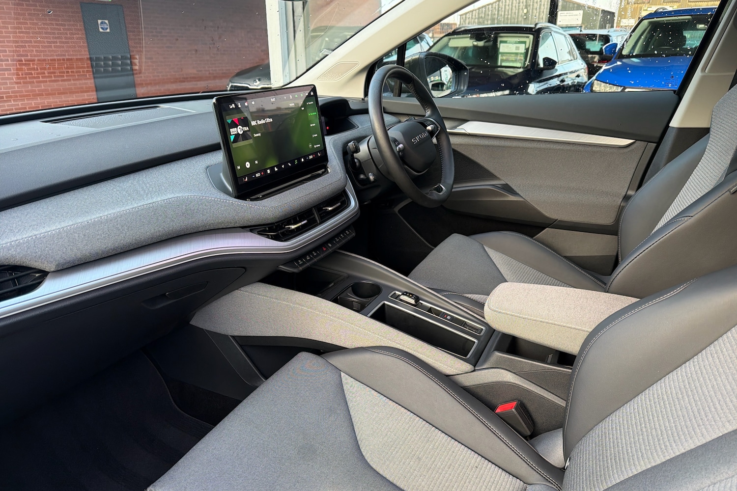 Used Skoda Enyaq 2025 for sale - 77397238: Photo 2