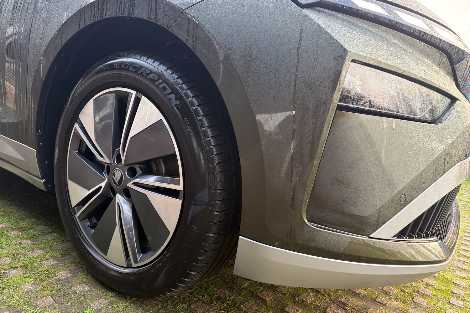 Used Skoda Enyaq 2025 for sale - 77397238: Photo 9