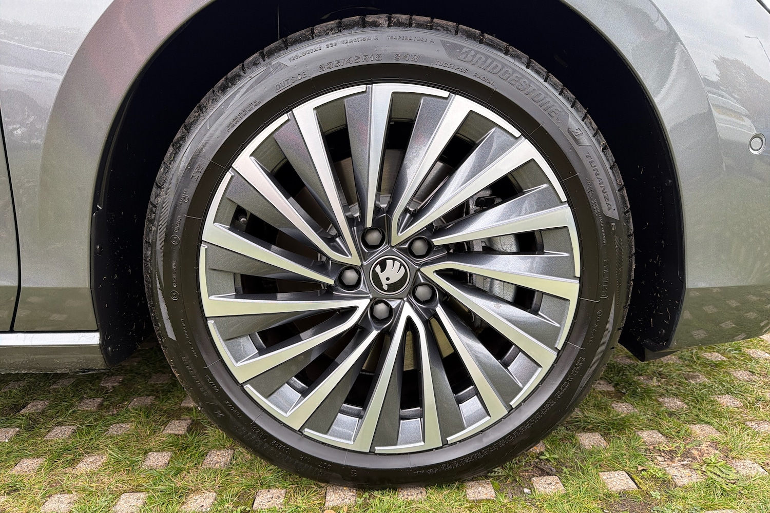 Used Skoda Superb 2025 for sale - 76680555: Photo 5