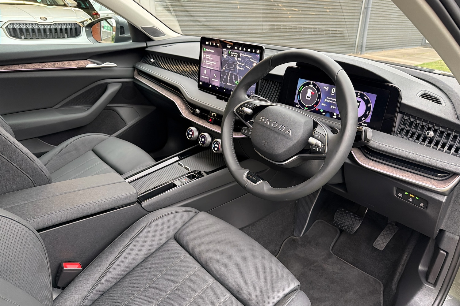 Used Skoda Superb 2025 for sale - 76680555: Photo 6