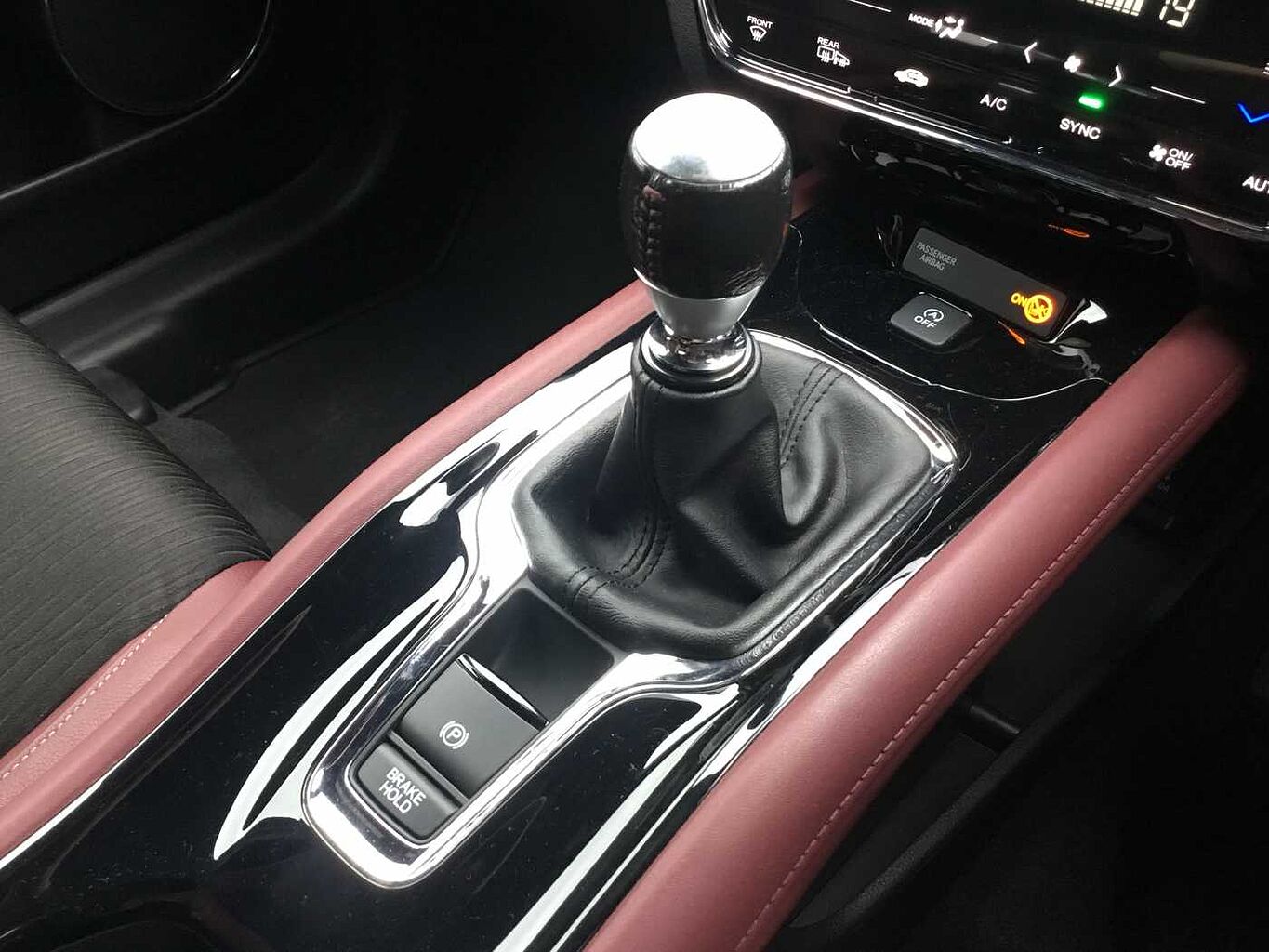 Used Honda HR-V 2020 for sale - 76202279: Photo 17