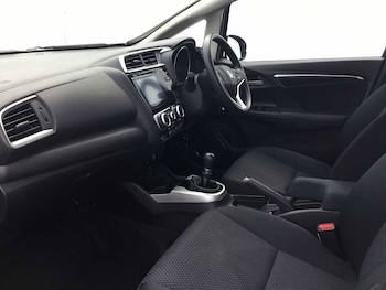 Used Honda Jazz 2018 for sale - 75460238: Photo