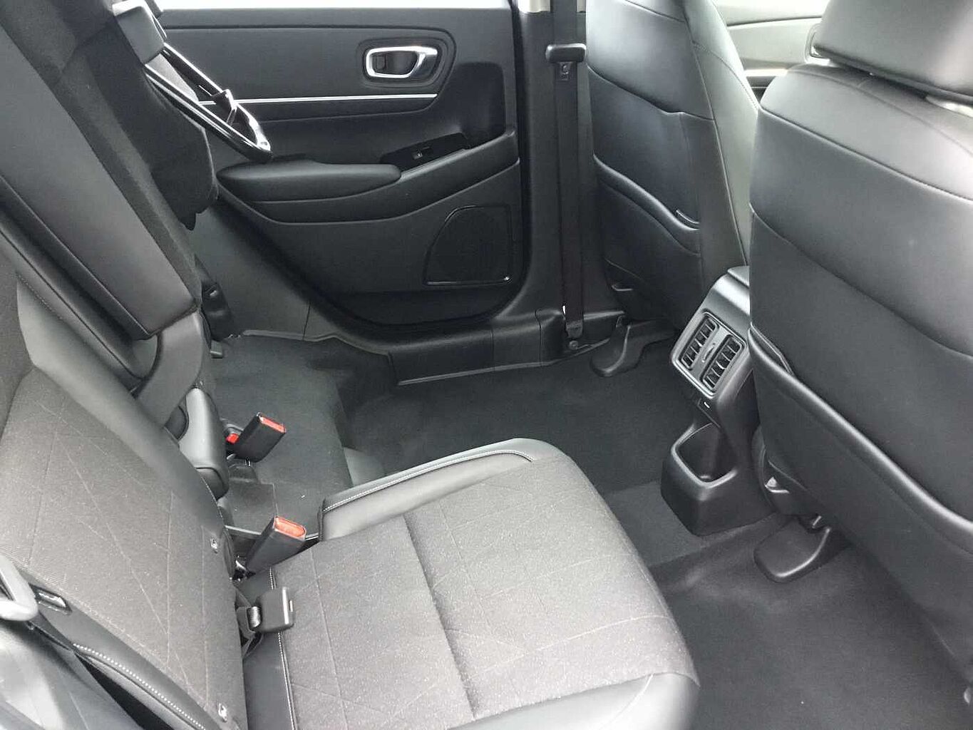 Used Honda HR-V 2023 for sale - 76372374: Photo 15