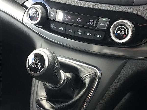 Used Honda CR-V 2018 for sale - 76216640: Photo 14