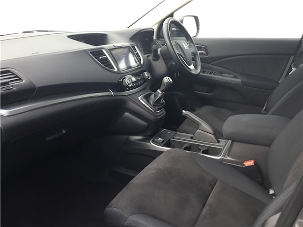Used Honda CR-V 2018 for sale - 76216640: Photo 2