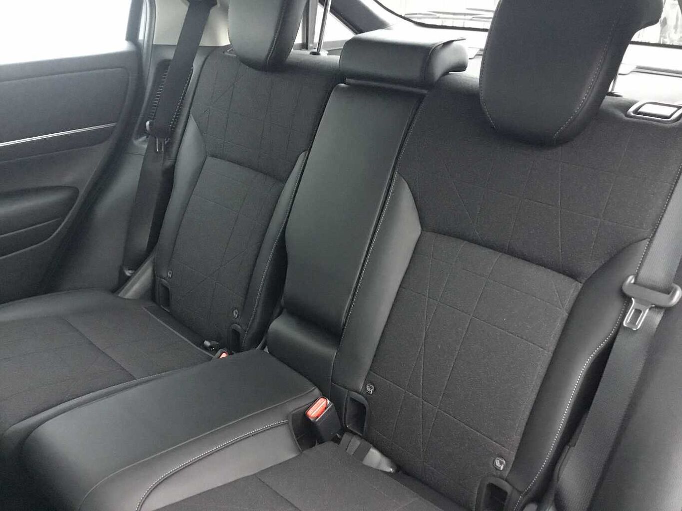 Used Honda HR-V 2023 for sale - 76730801: Photo 8