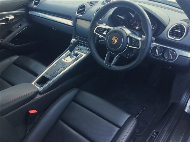 Used Porsche 718 Cayman 2018 for sale - 76635370: Photo 2