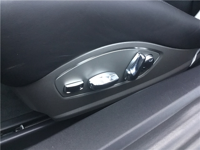 Used Porsche 718 Cayman 2018 for sale - 76635370: Photo 21