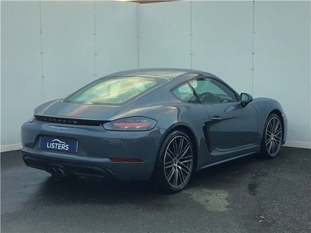 Used Porsche 718 Cayman 2018 for sale - 76635370: Photo 24