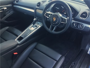 Used Porsche 718 Cayman 2018 for sale - 76635370: Photo