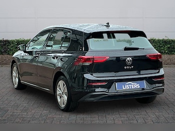 Used Volkswagen Golf 2021 for sale - 77332600: Photo