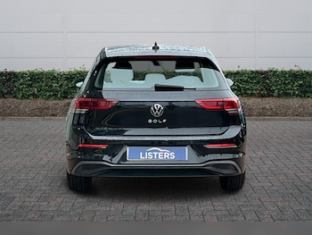 Used Volkswagen Golf 2021 for sale - 77332600: Photo