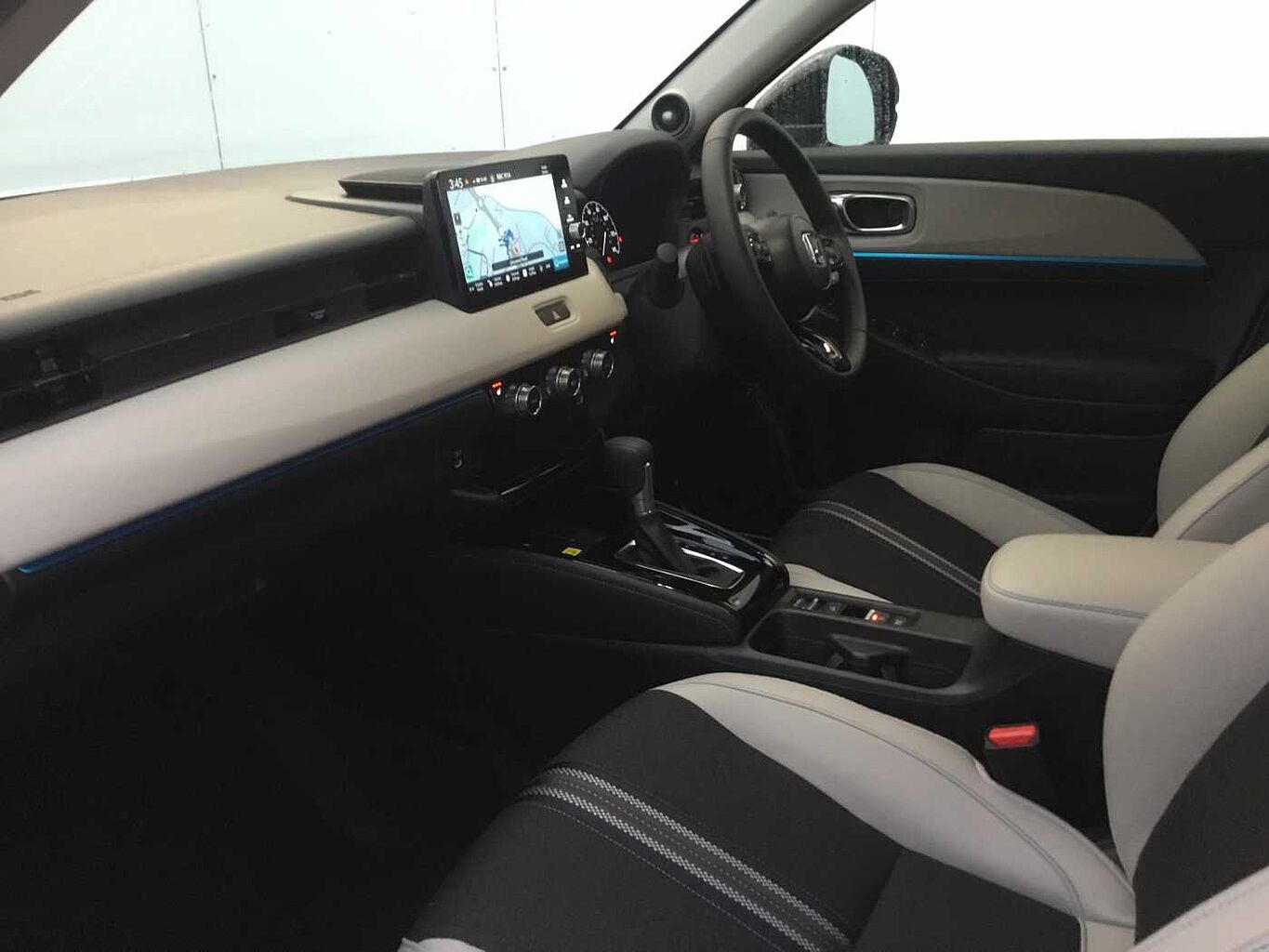 Used Honda HR-V 2025 for sale - 76574653: Photo 2