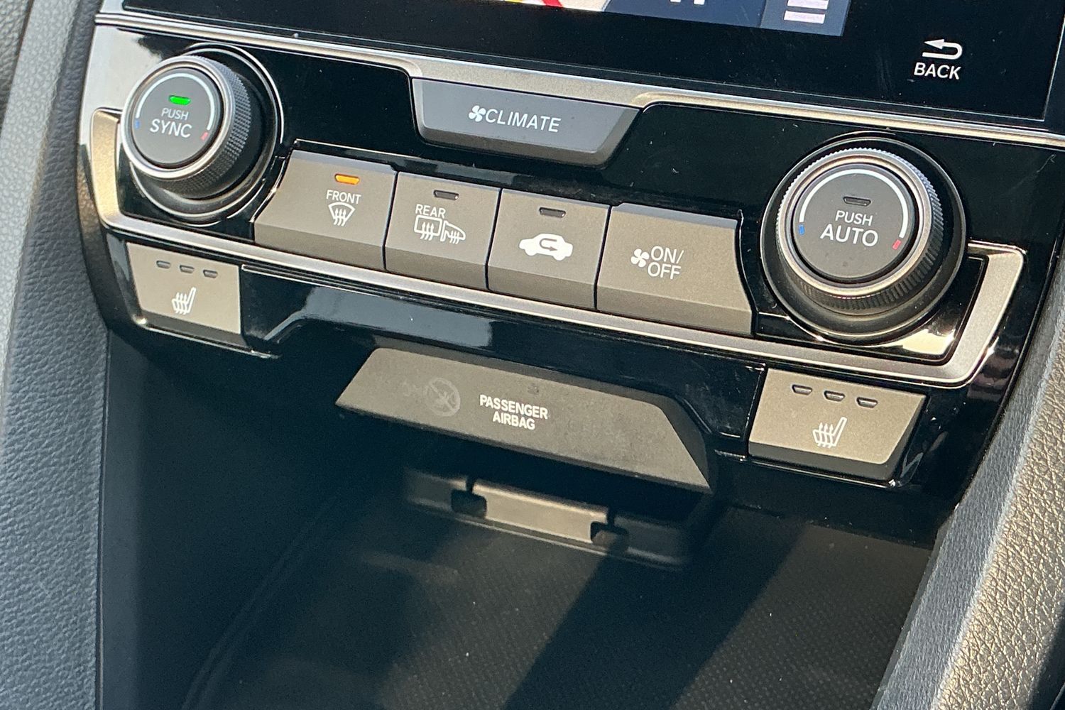 Used Honda Civic 2017 for sale - 77785642: Photo 15