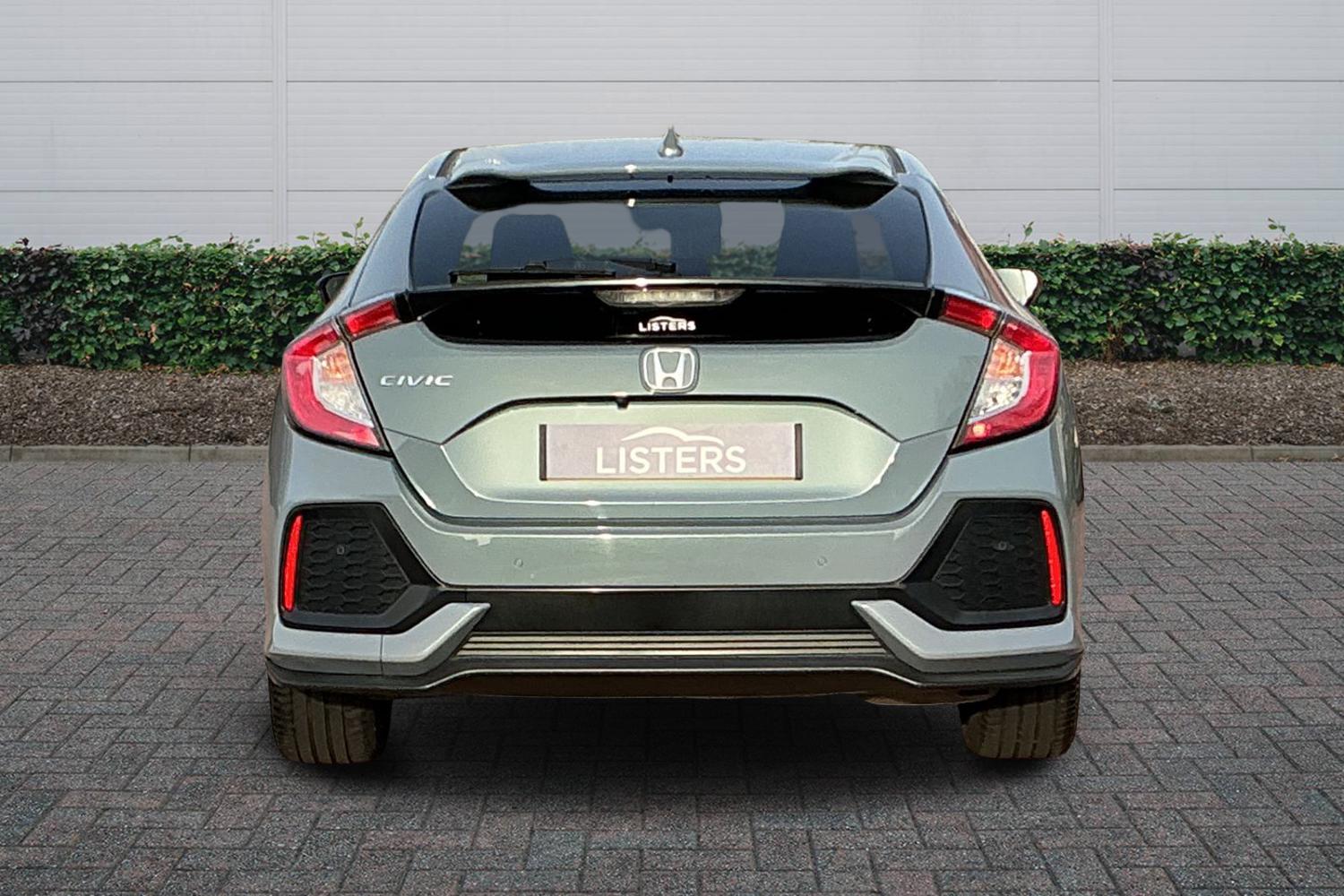 Used Honda Civic 2017 for sale - 77785642: Photo 4