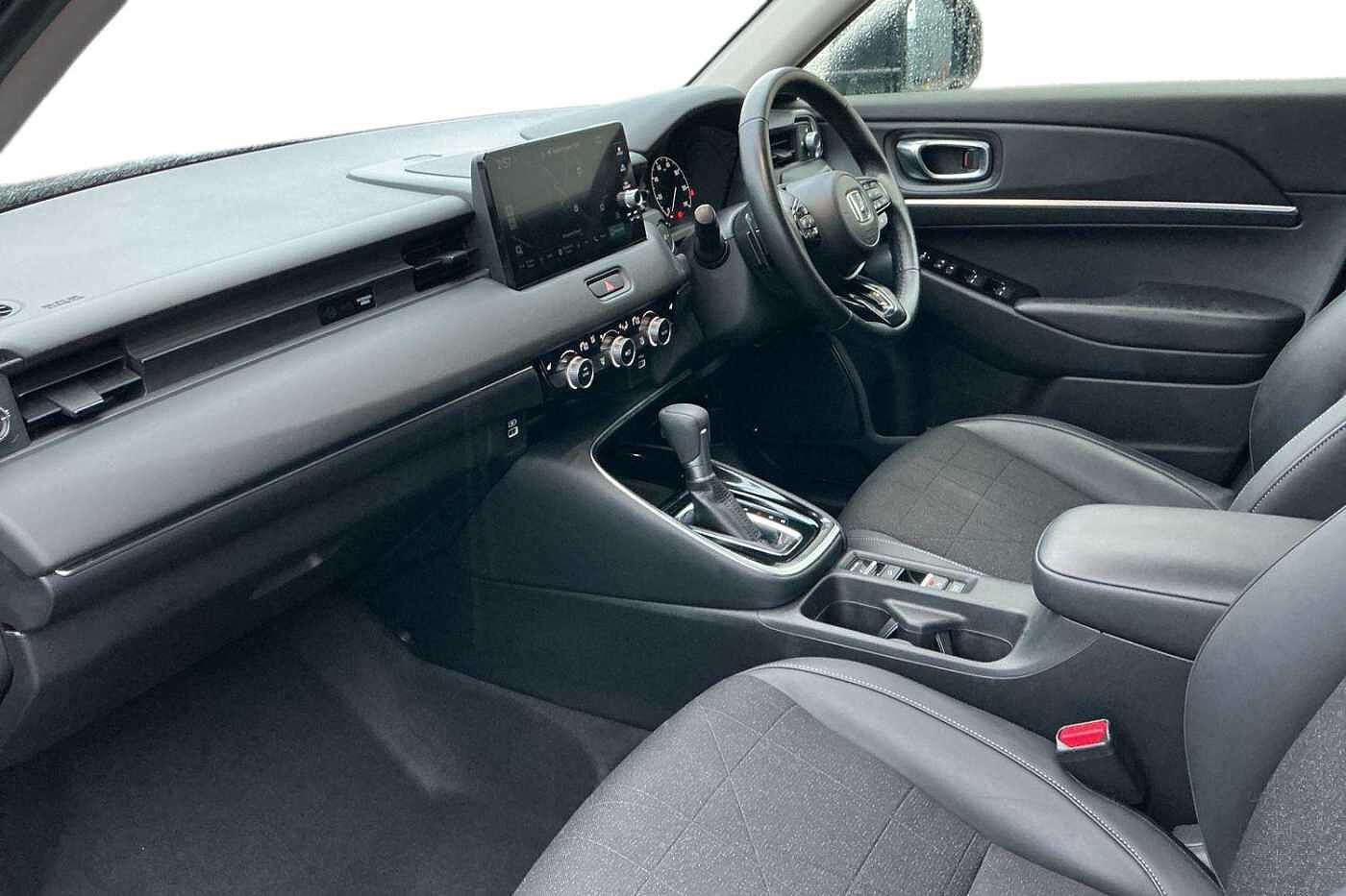 Used Honda HR-V 2022 for sale - 77755177: Photo 2