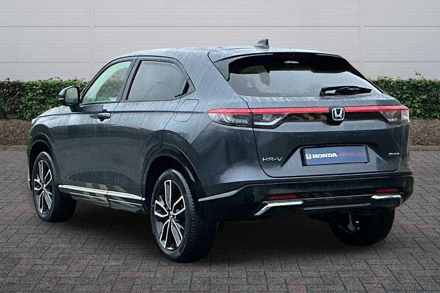 Used Honda HR-V 2022 for sale - 77755177: Photo 3