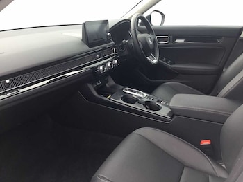 Used Honda Civic 2024 for sale - 76202300: Photo 2
