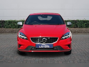Used Volvo V40 2019 for sale - 79449287: Photo