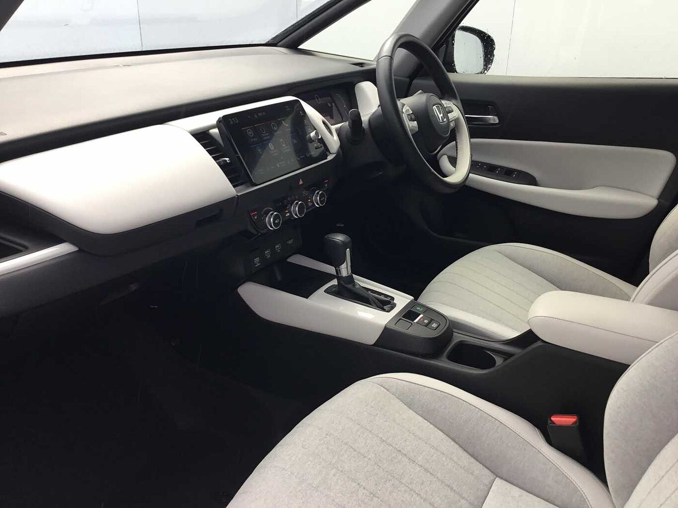 Used Honda Jazz 2022 for sale - 76350484: Photo 2