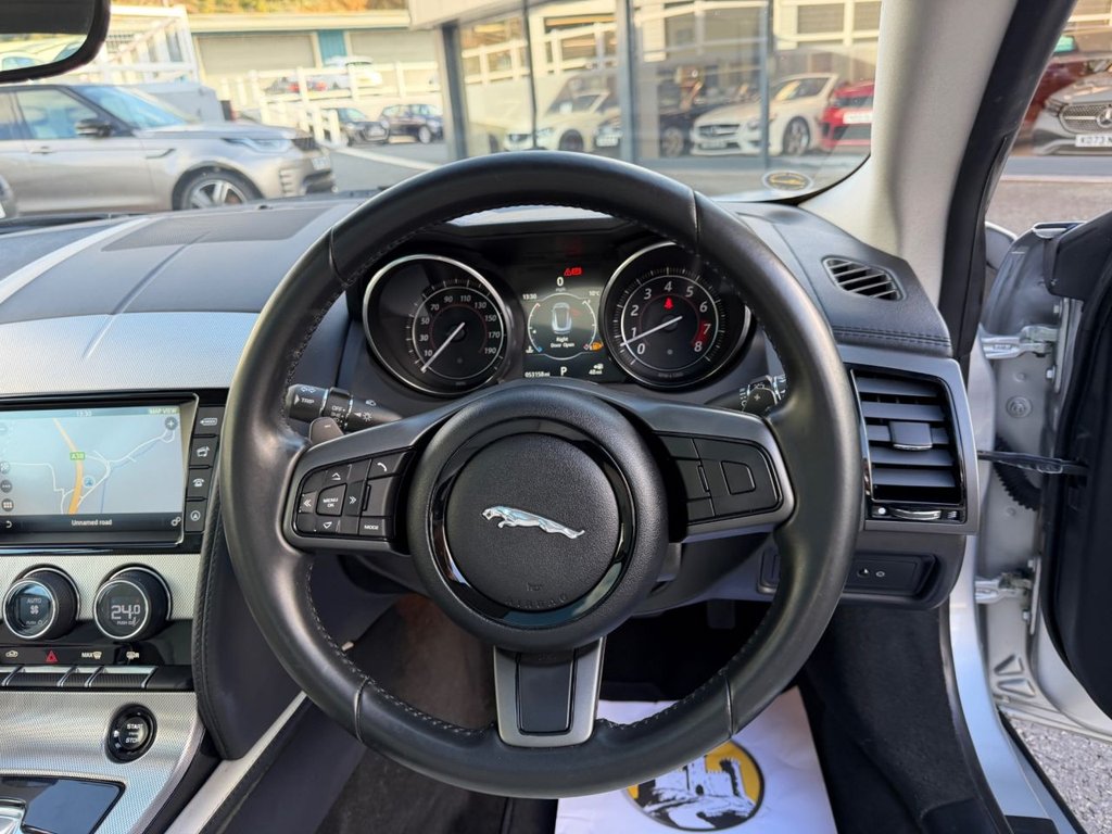 Used Jaguar F-Type 2016 for sale - 76698421: Photo 11