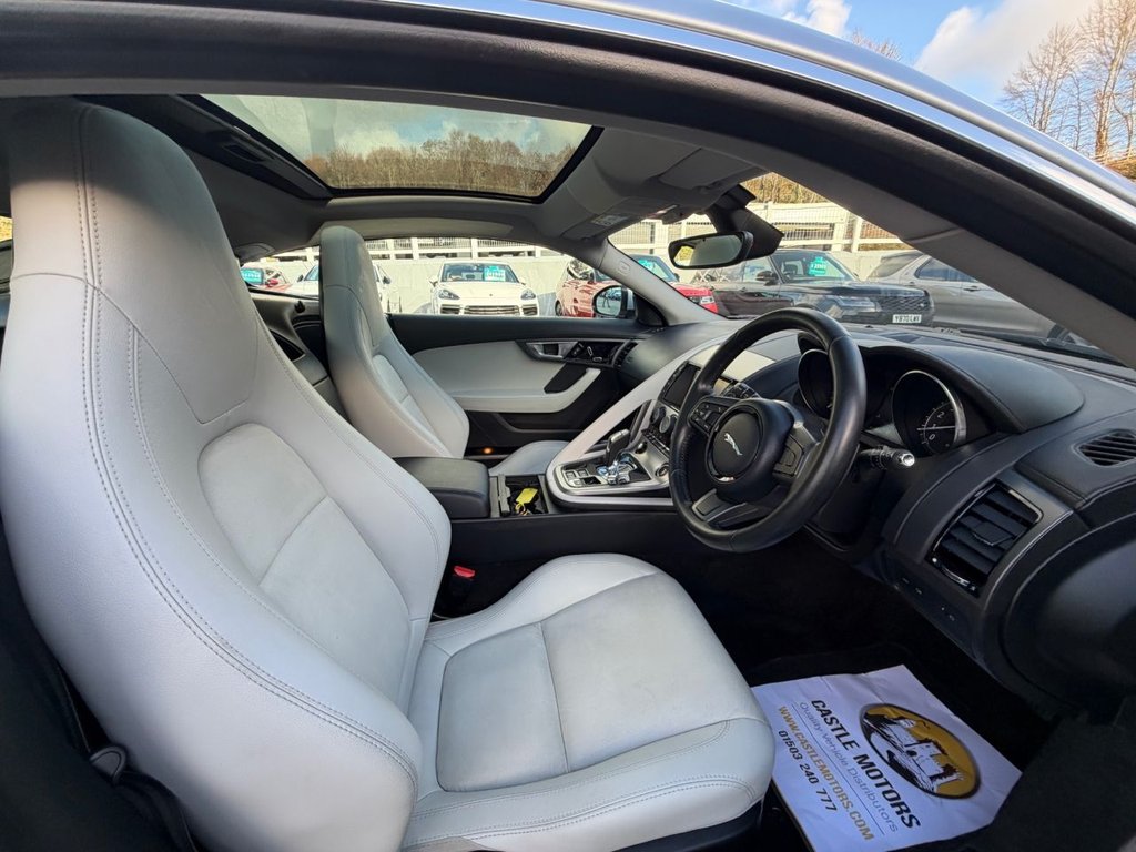 Used Jaguar F-Type 2016 for sale - 76698421: Photo 13