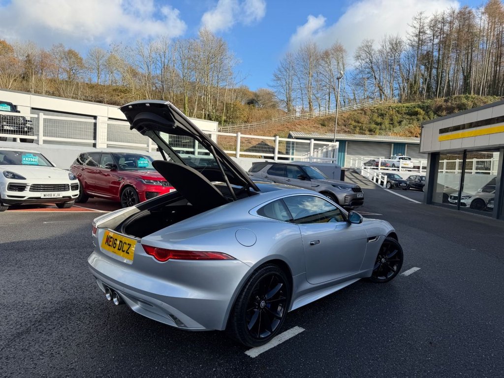 Used Jaguar F-Type 2016 for sale - 76698421: Photo 14