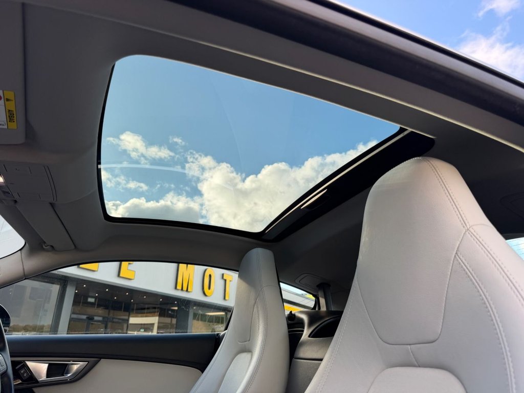 Used Jaguar F-Type 2016 for sale - 76698421: Photo 19