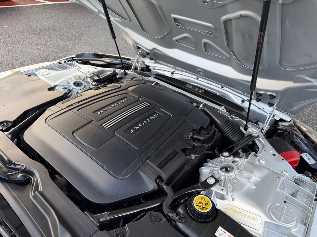 Used Jaguar F-Type 2016 for sale - 76698421: Photo 23