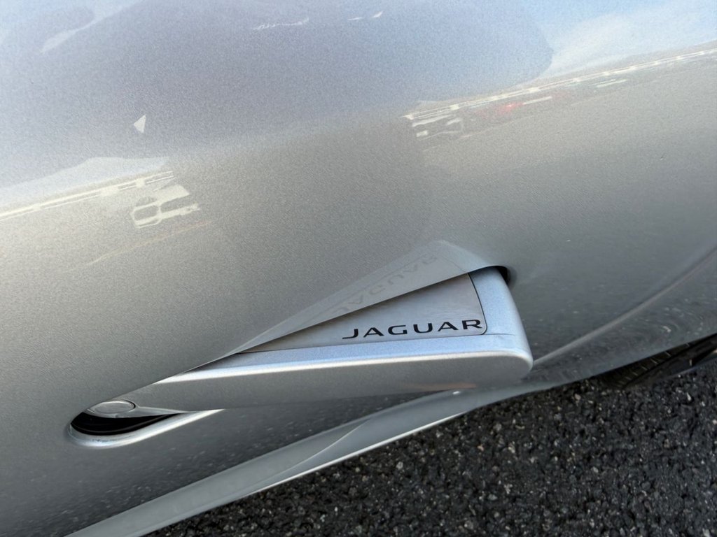 Used Jaguar F-Type 2016 for sale - 76698421: Photo 29