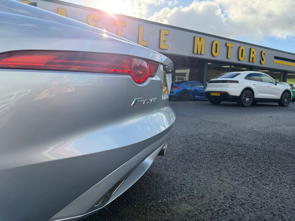 Used Jaguar F-Type 2016 for sale - 76698421: Photo 30