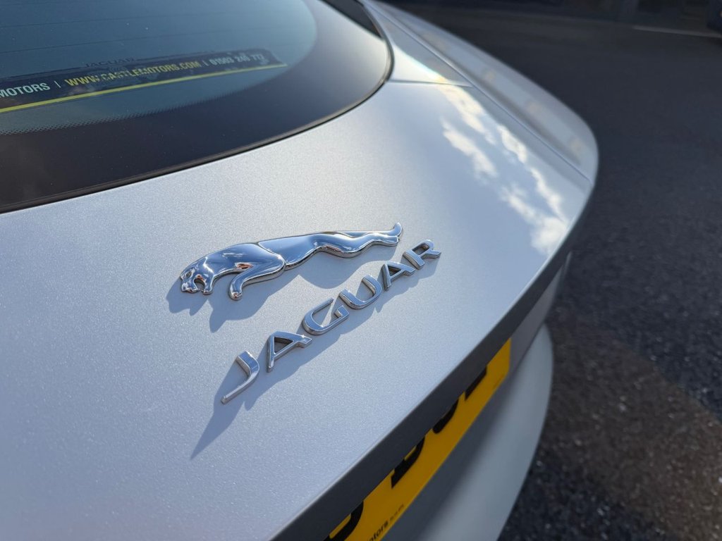 Used Jaguar F-Type 2016 for sale - 76698421: Photo 31