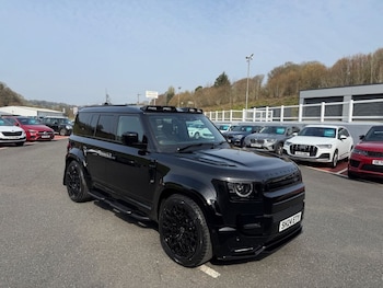 Used Land Rover Defender 2024 for sale - 77991128: Photo