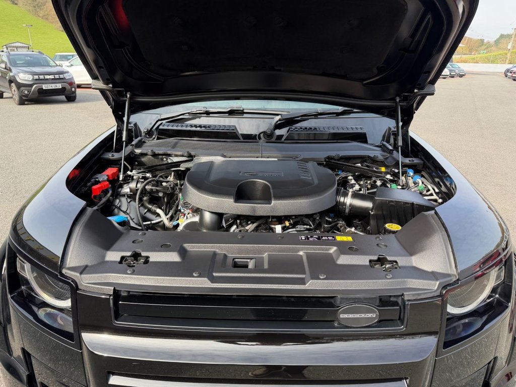 Used Land Rover Defender 2024 for sale - 77991128: Photo 27