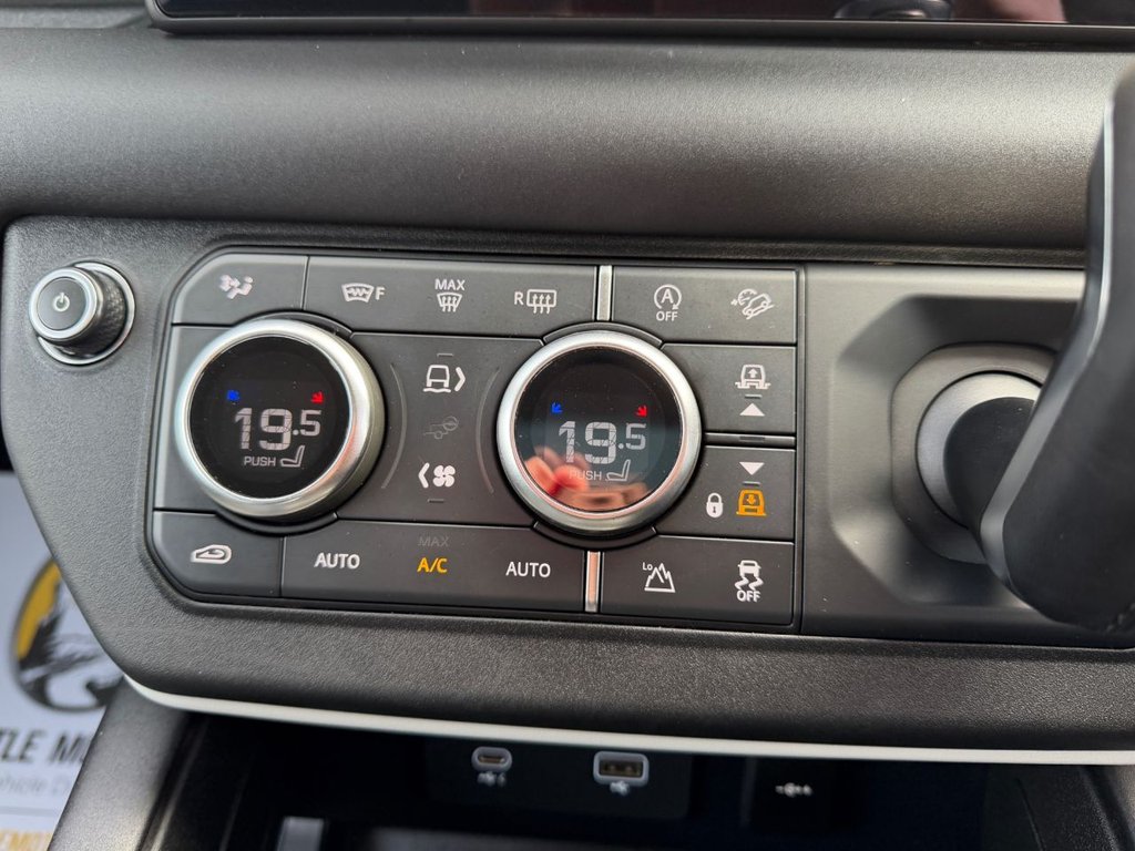 Used Land Rover Defender 2024 for sale - 77991128: Photo 40