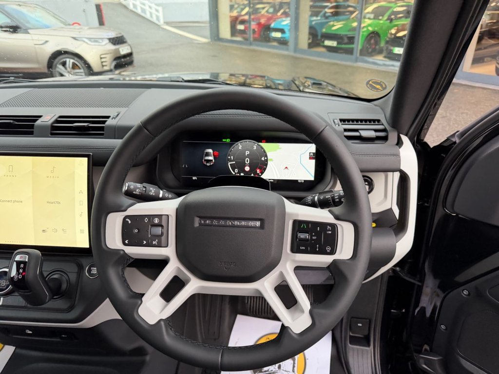 Used Land Rover Defender 2025 for sale - 76883245: Photo 11