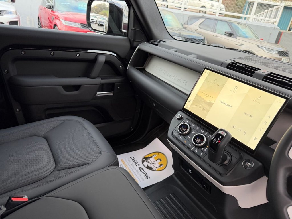 Used Land Rover Defender 2025 for sale - 76883245: Photo 12