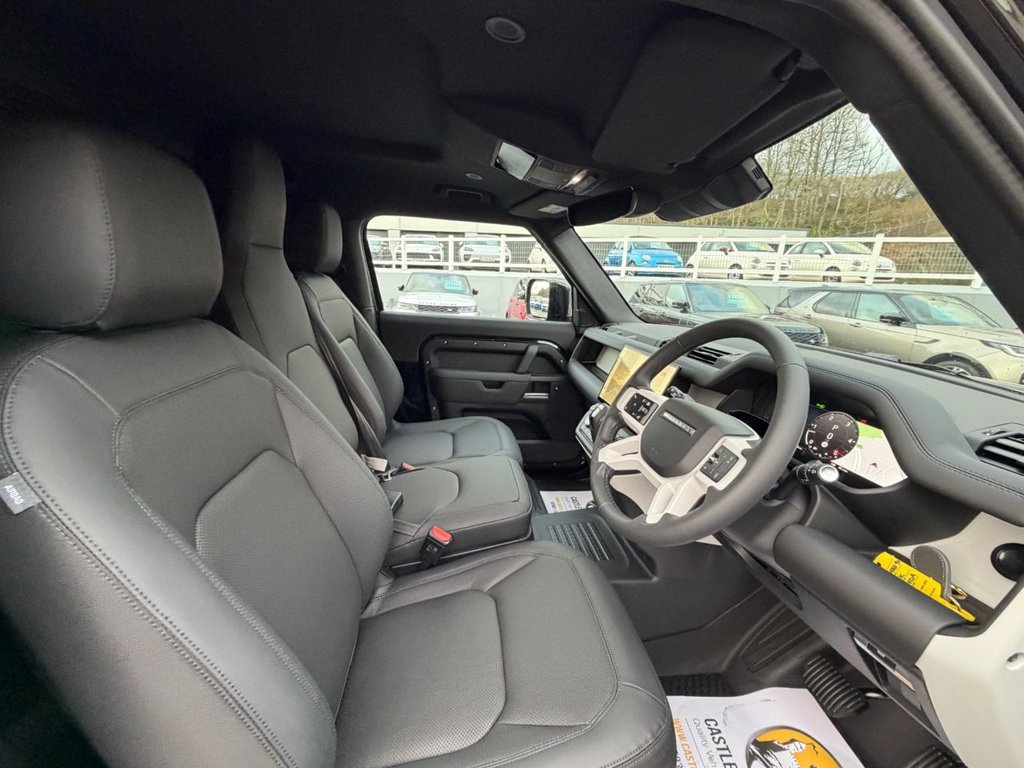 Used Land Rover Defender 2025 for sale - 76883245: Photo 13