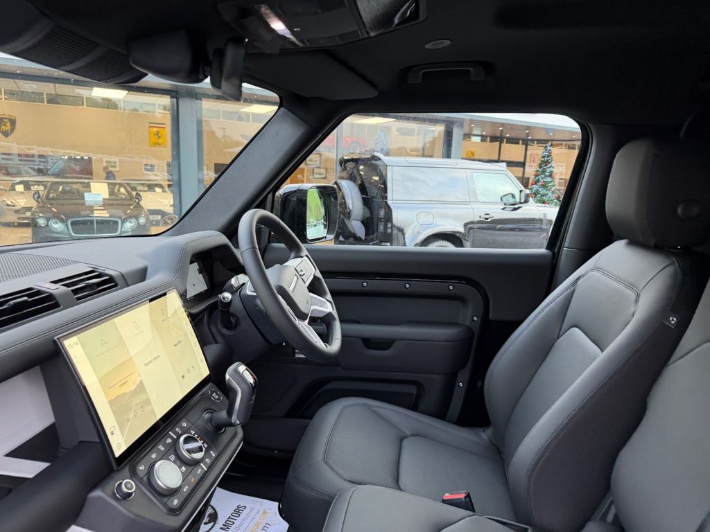 Used Land Rover Defender 2025 for sale - 76883245: Photo 21