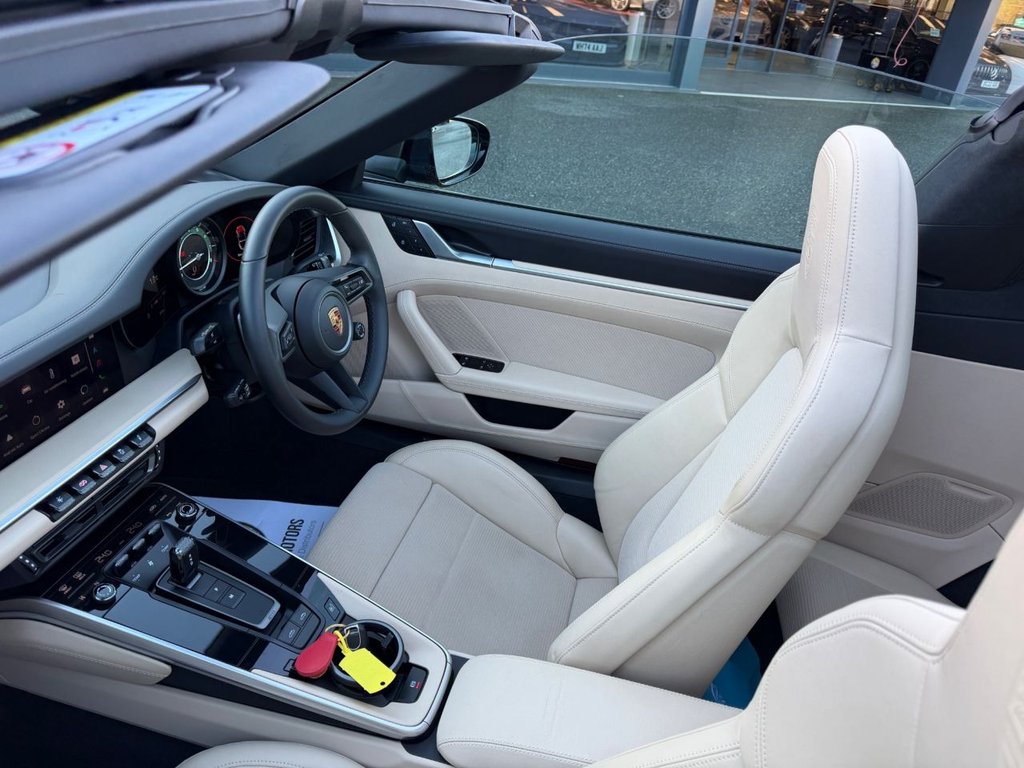 Used Porsche 911 2024 for sale - 77547088: Photo 15