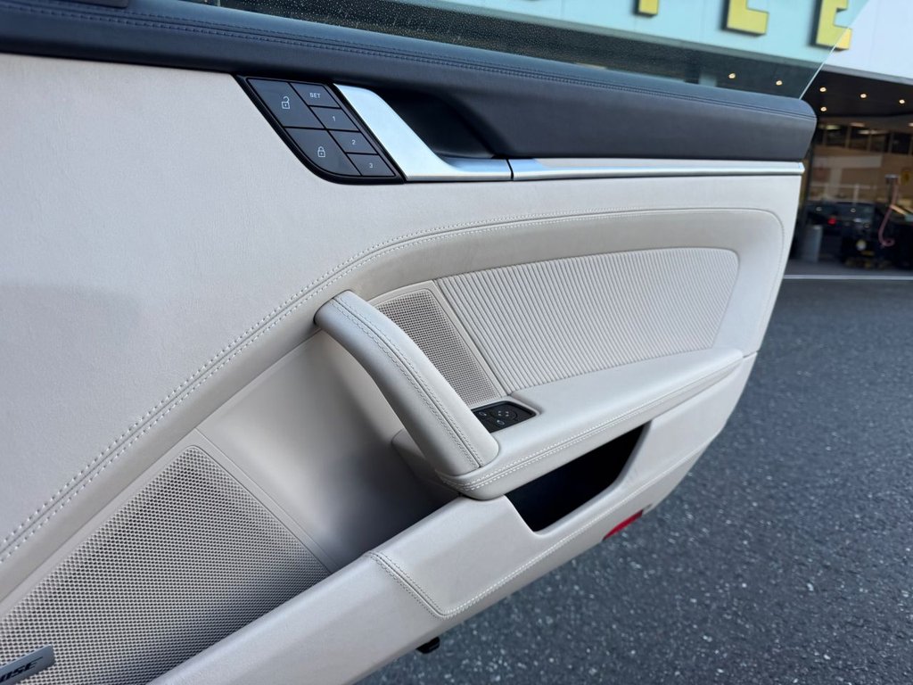 Used Porsche 911 2024 for sale - 77547088: Photo 32