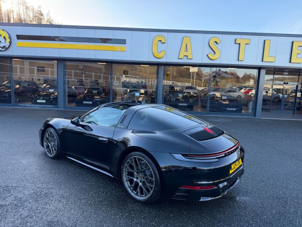 Used Porsche 911 2024 for sale - 77547088: Photo 5