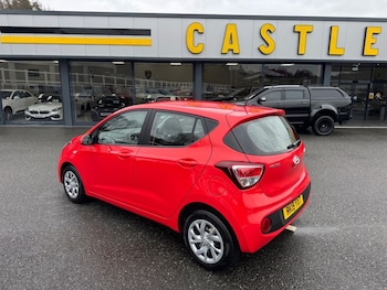 Used Hyundai i10 2019 for sale - 75960739: Photo