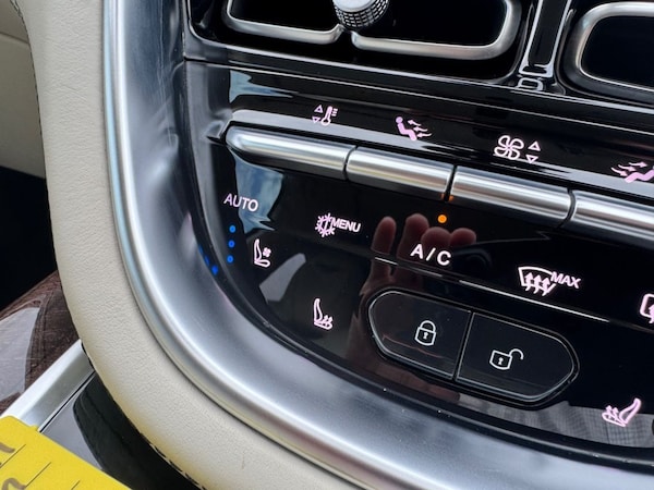 Used Aston Martin DBX 2020 for sale - 76256149: Photo 45